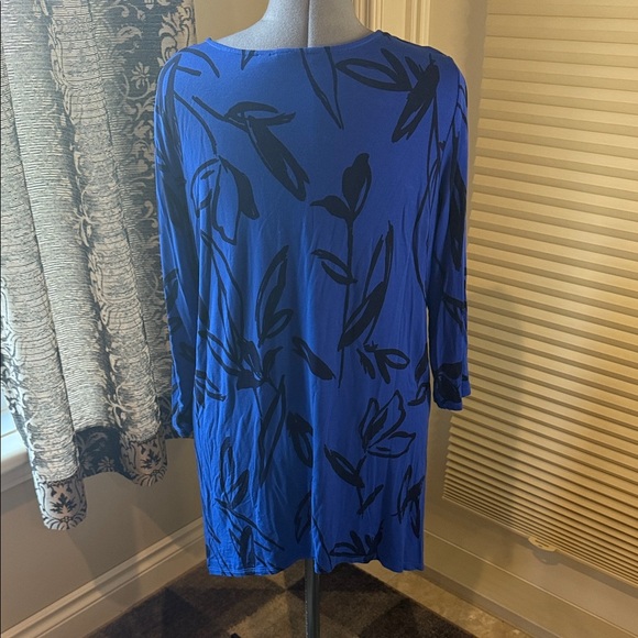 Reitman's Blue V-Neck Tunic, Black Leaf Print, Asymmetrical Hem Women's Sz XXL - Picture 4 of 11